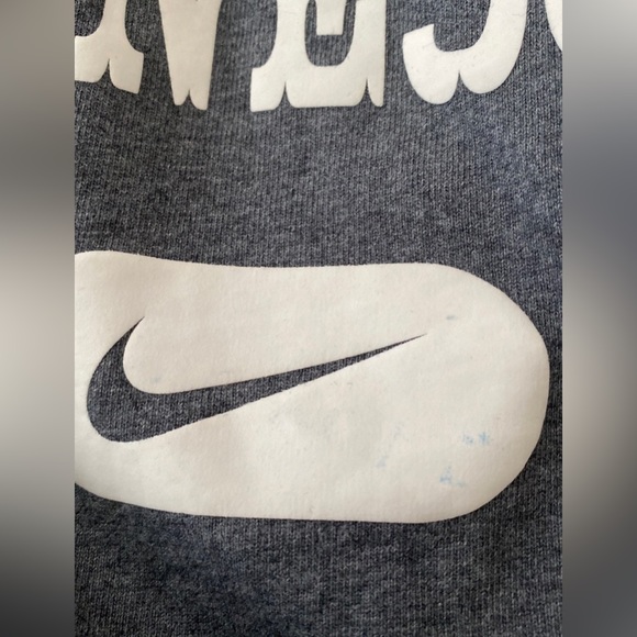 5 for $25- Nike Cropped Tennessee Shirt in Gray - Picture 3 of 7